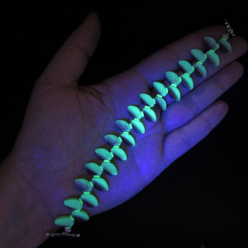 UG Leaf Bracelet